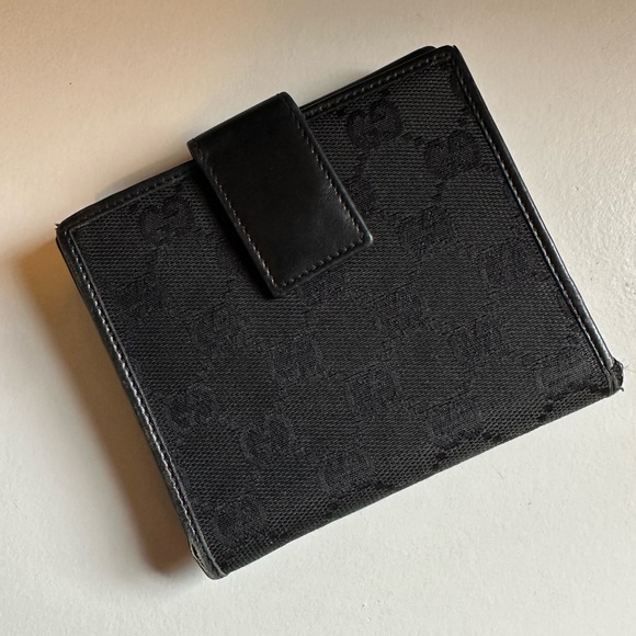 Gucci Compact Wallet - Picture 2 of 12